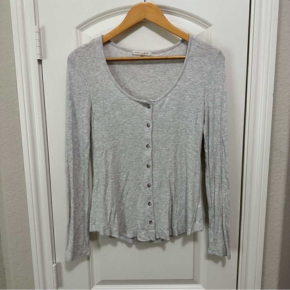 Copper Key Women’s Round Neck Button Down Long Sleeve Top Size Small